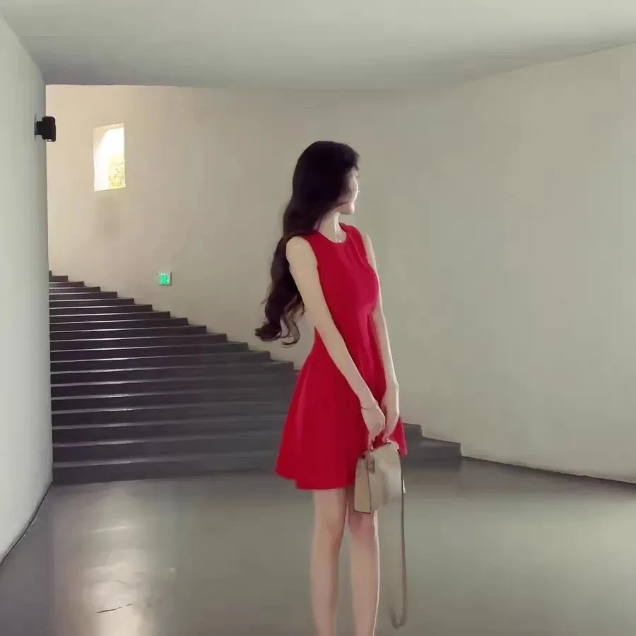 古早千金感小红裙无袖收腰短款连衣裙红色A字裙气质显瘦裙子潮
