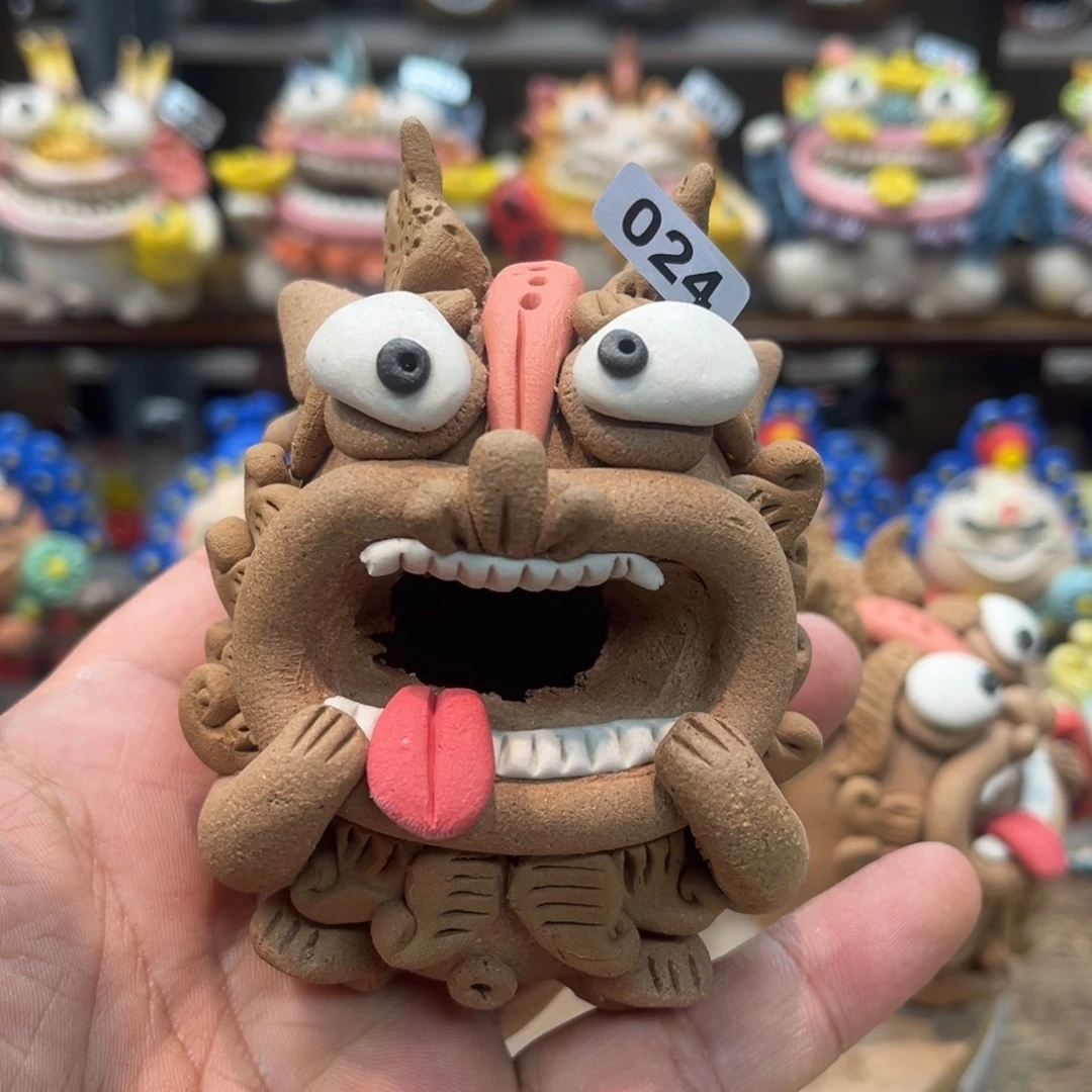 陶瓷纯手工抽象陶瓷摆件024