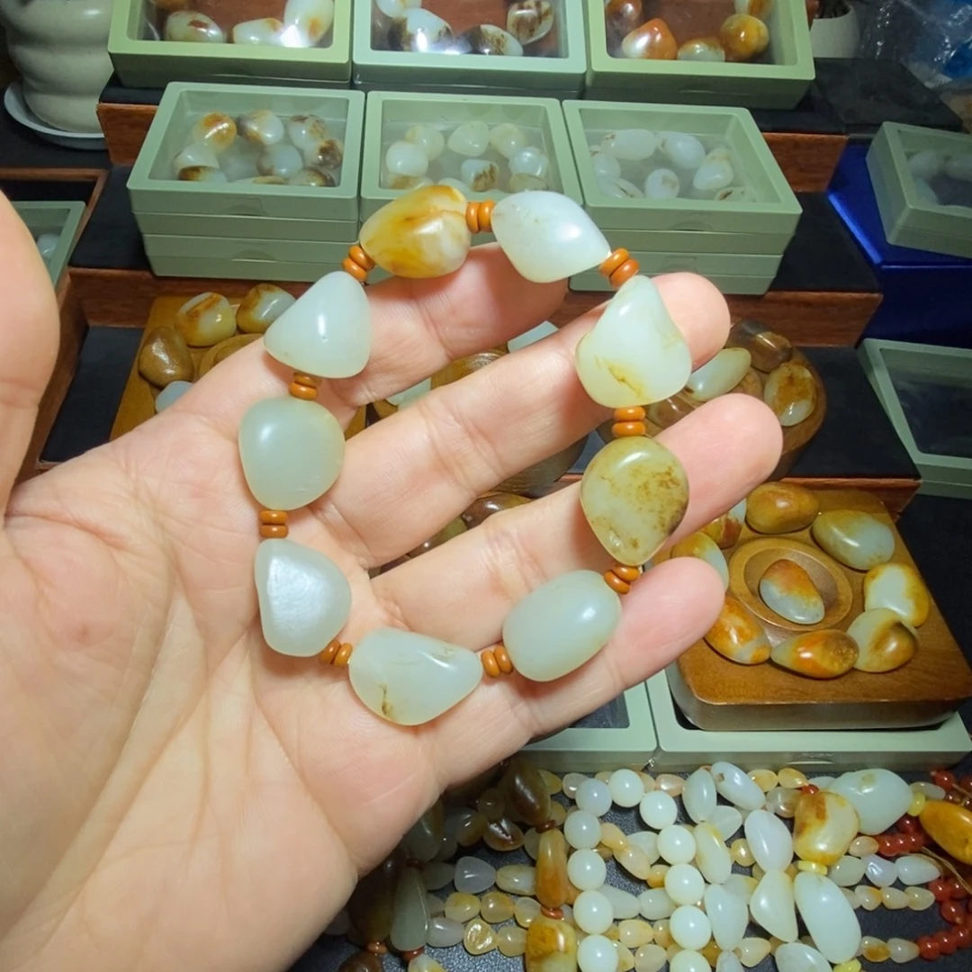 和田玉未镶嵌手串