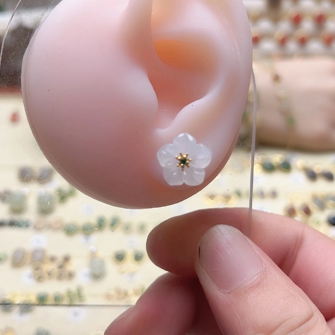 和田玉银S925镶嵌耳饰