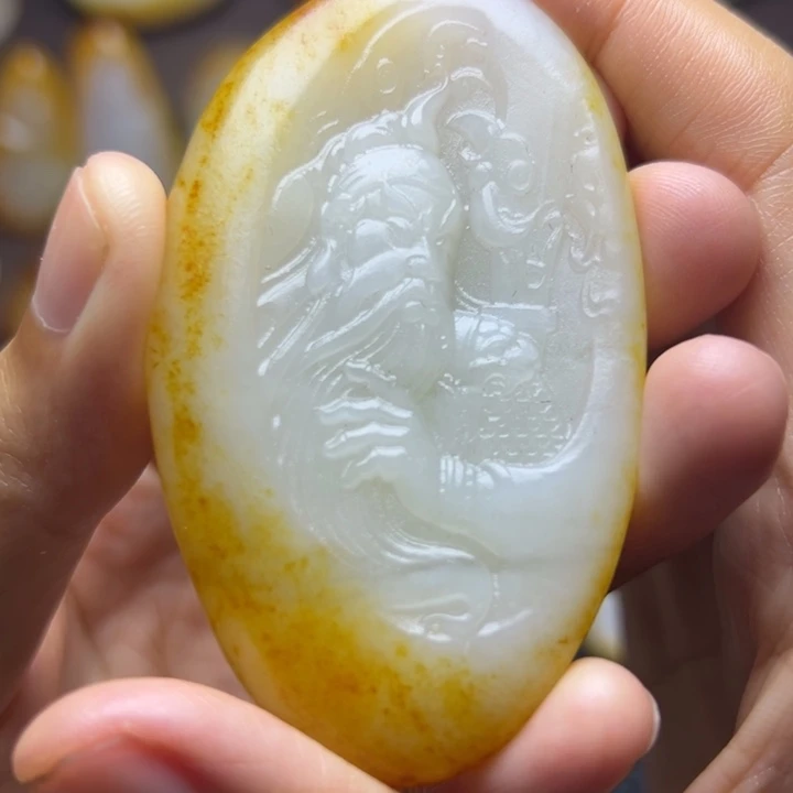 颈饰未镶嵌和田玉