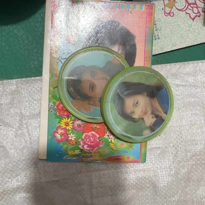 自***爵瓷片陶瓷制品摆件