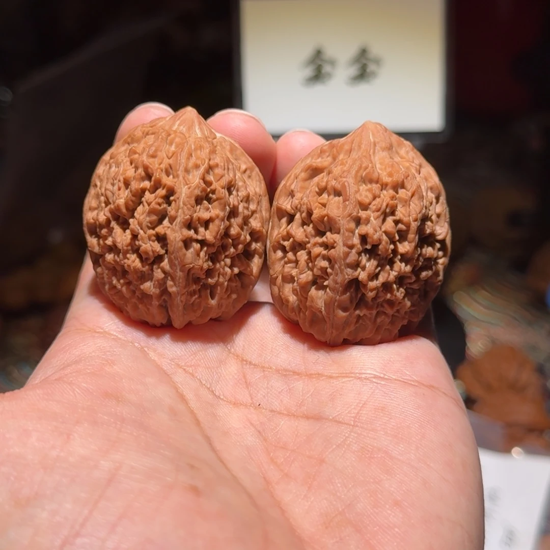 核桃把件1466大蒜头，尺寸38 40 43