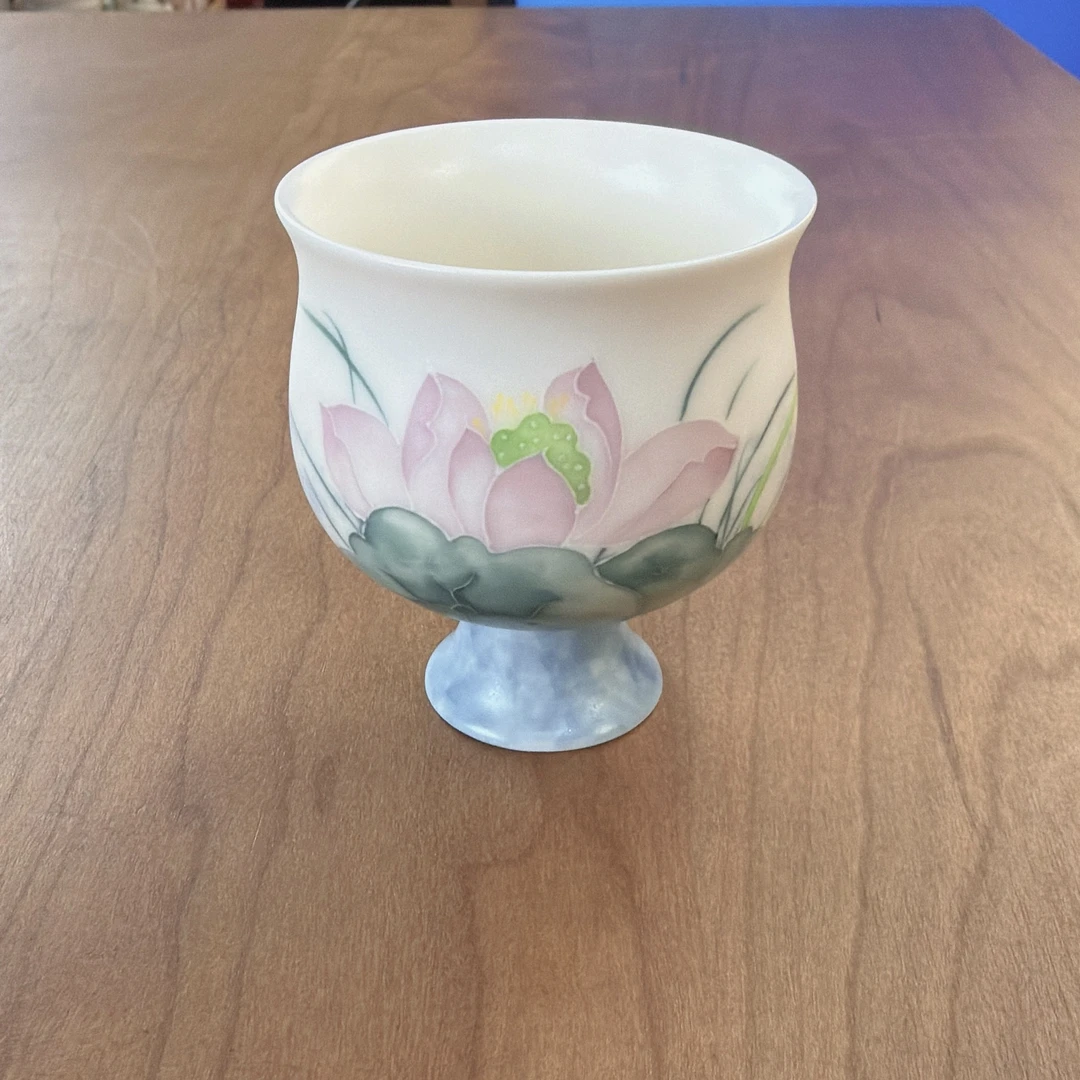 大润 【以荷为贵】手绘荷花高足主人杯