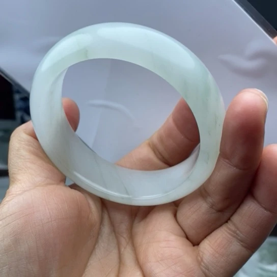 石英质玉（金丝玉）手镯未镶嵌车**哥