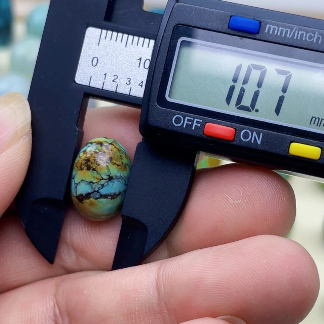 绿松石未镶嵌原矿绿松石