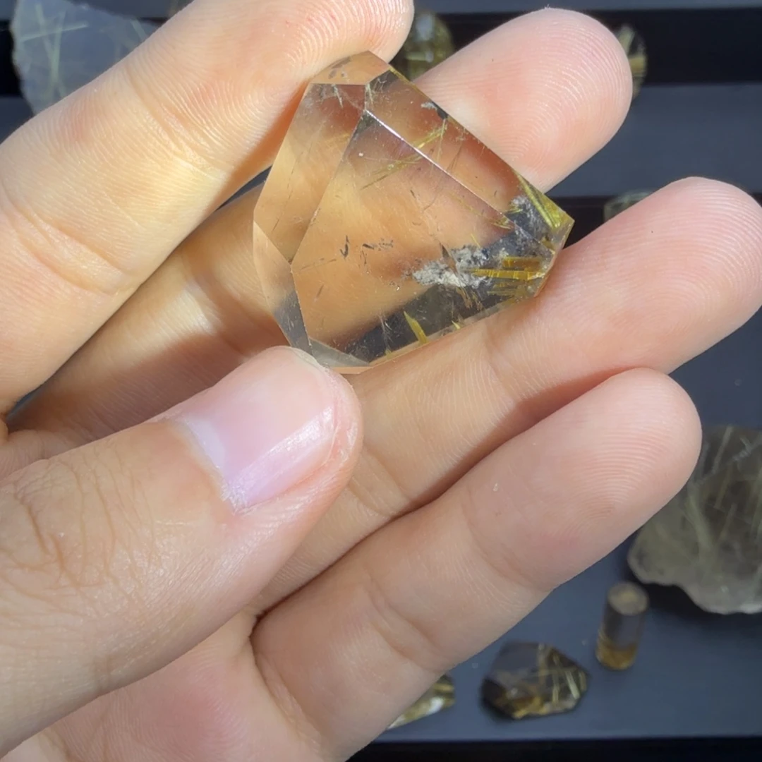 水晶未镶嵌珠宝半成品