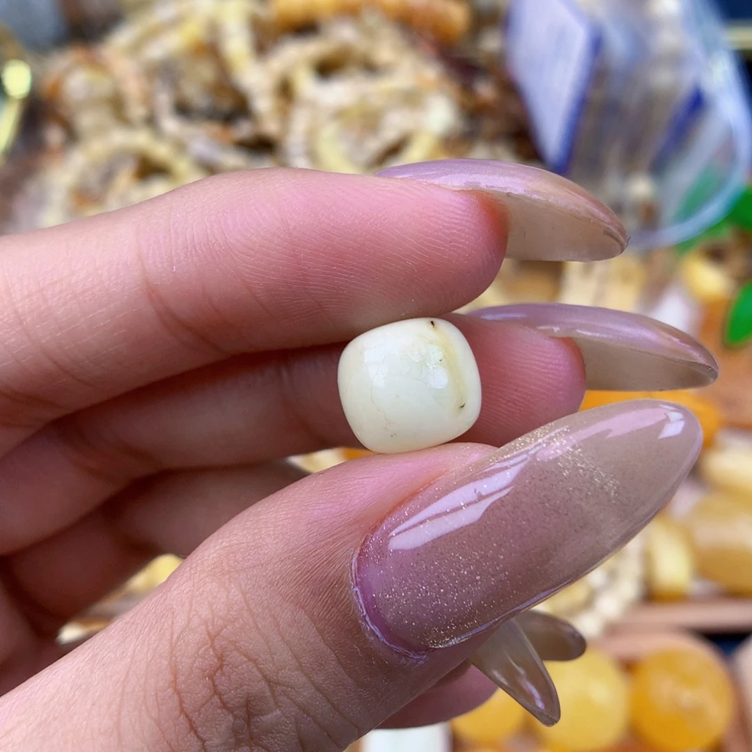 琥珀未镶嵌珠宝奇石10.5