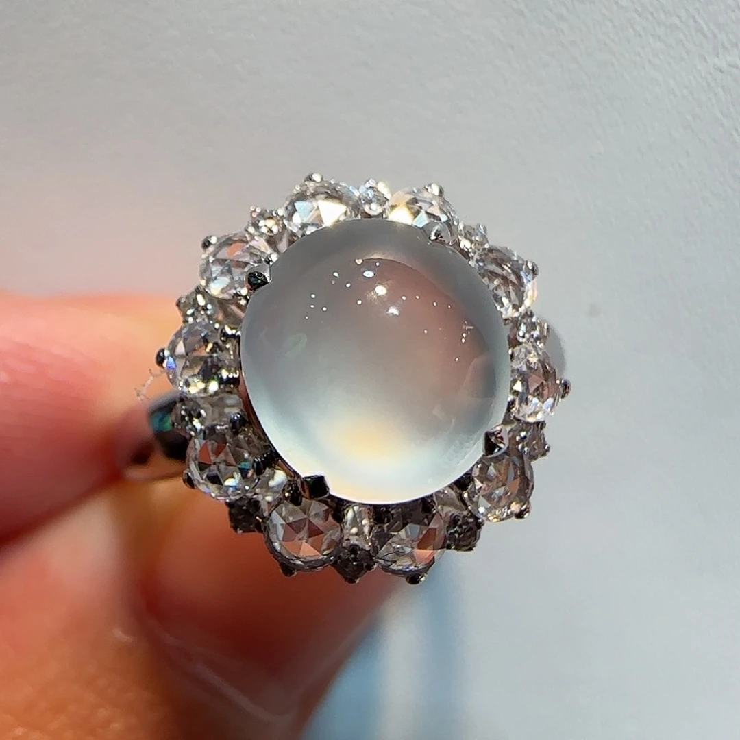 翡翠戒指18K金镶嵌戒指