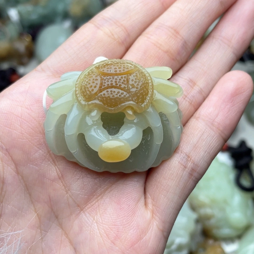 梦***想和田玉未镶嵌挂件