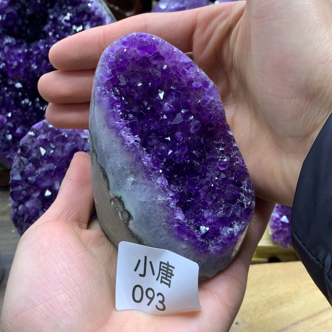 紫晶大型摆件（非配饰）未镶嵌