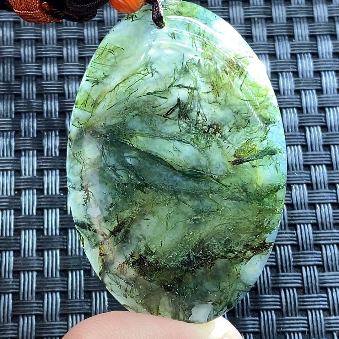 玛瑙/玉髓颈饰未镶嵌小****鹰