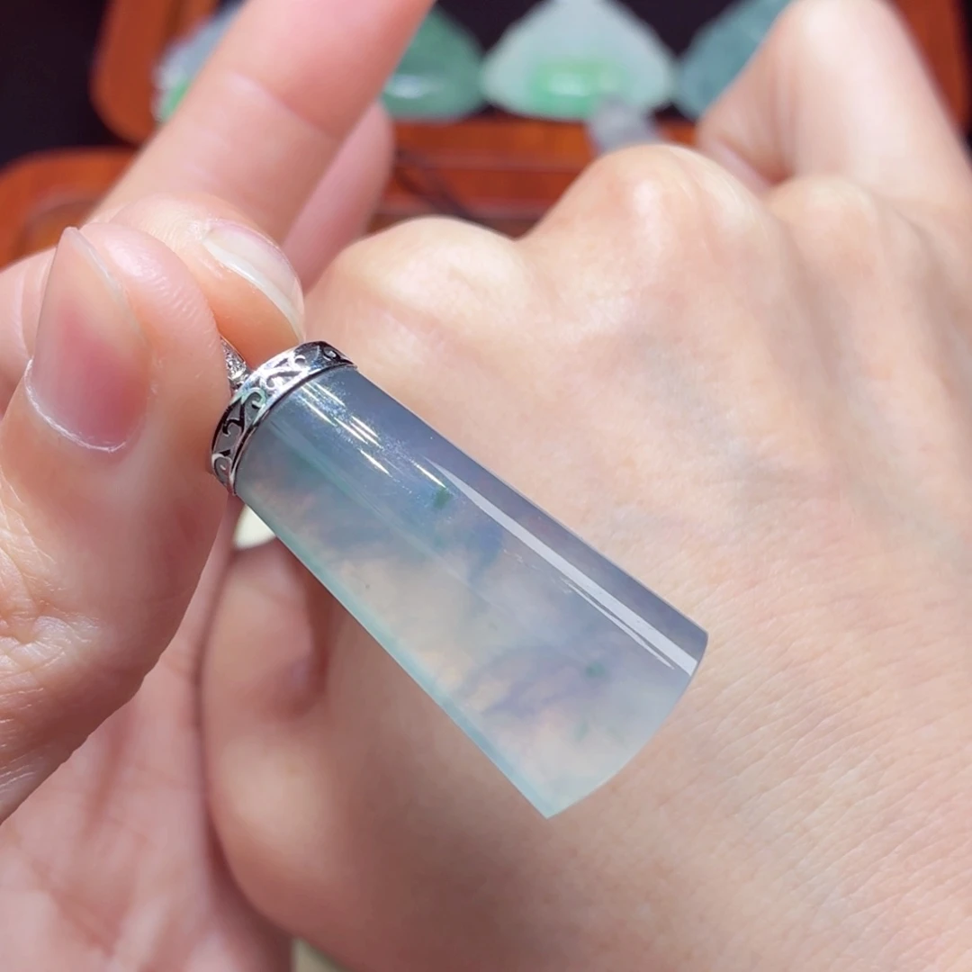 翡翠18K金镶嵌颈饰平安牌33.7mm-15.2mm-5.5mm