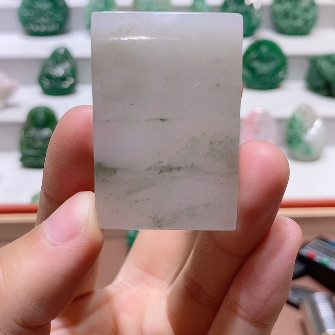 独山玉未镶嵌吊坠