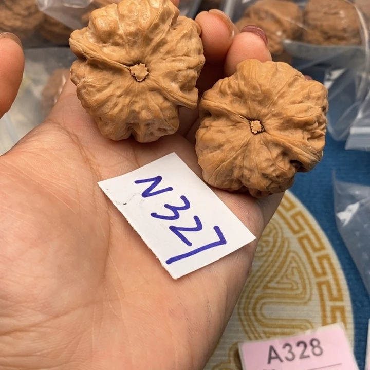 文玩核桃把件核桃