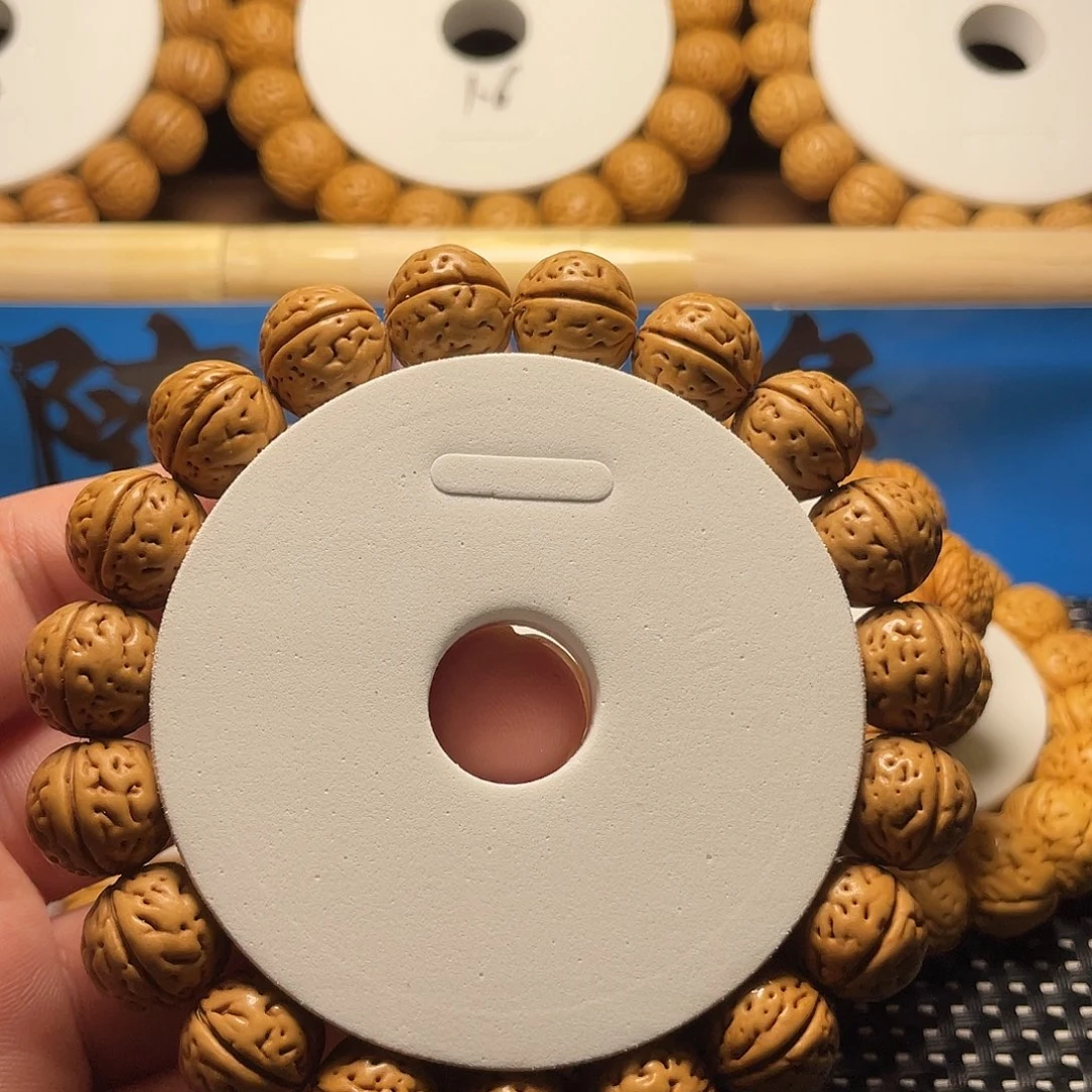 用***9桃木桃核，皮质好，OK复发