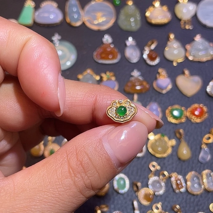 翡翠银S925镶嵌颈饰