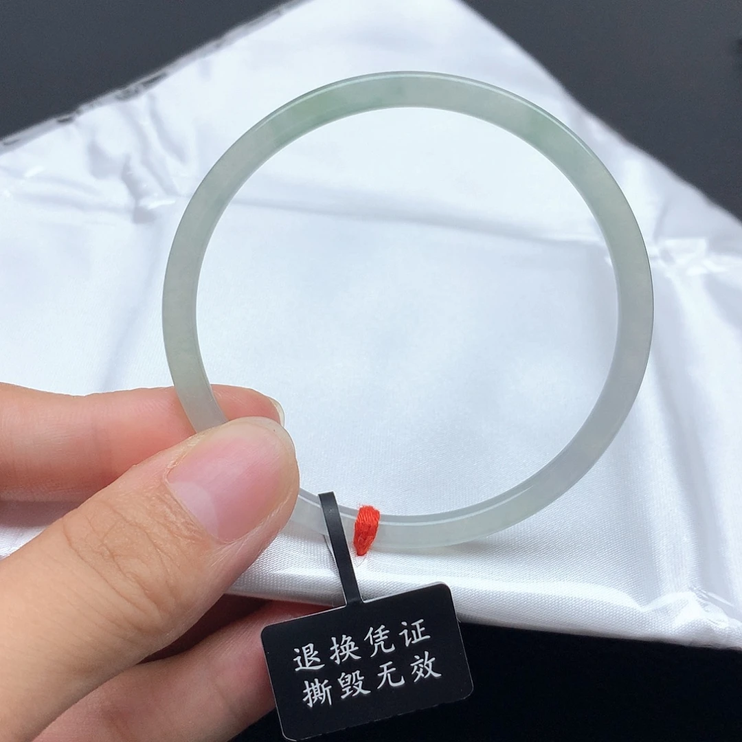 翡翠手镯未镶嵌53叮当