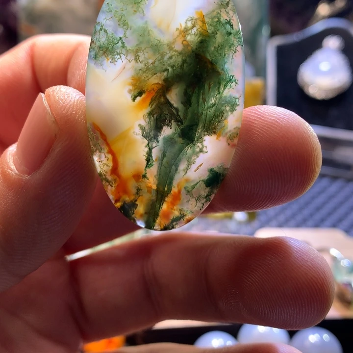 狼***玛瑙/玉髓未镶嵌颈饰