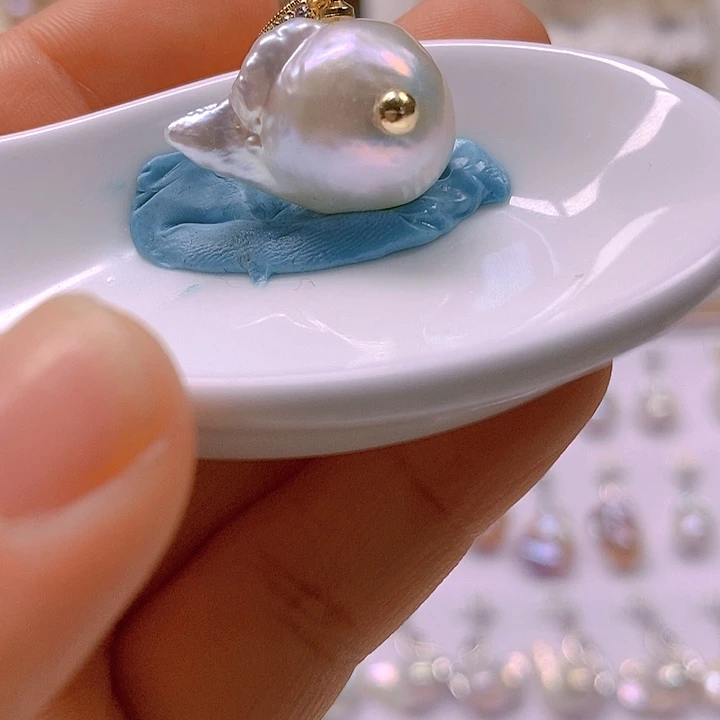 淡水珍珠颈饰合金