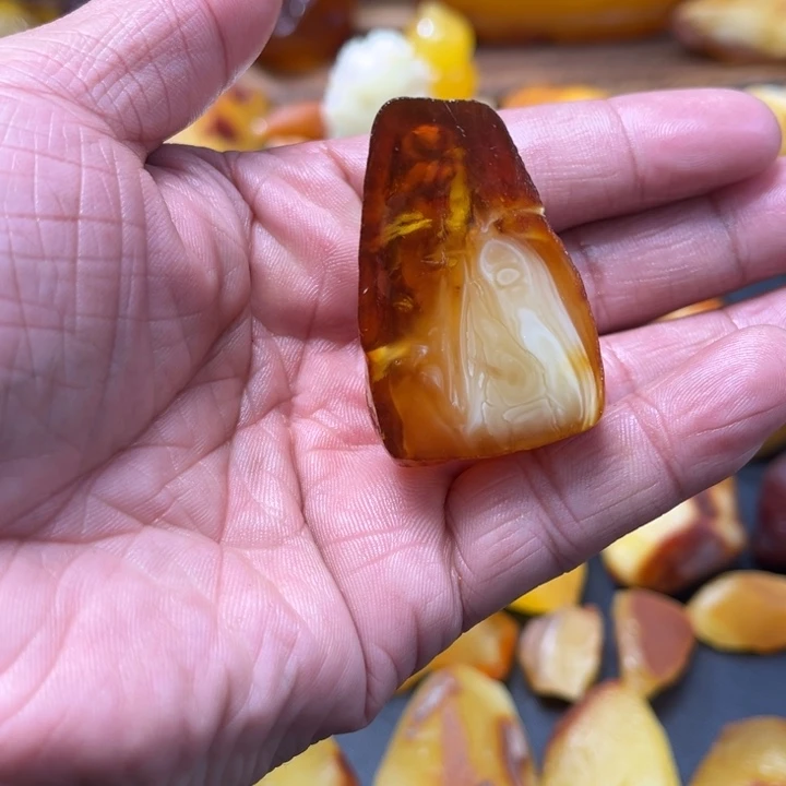 未镶嵌定制蜜蜡我****蕊蜜蜡定制