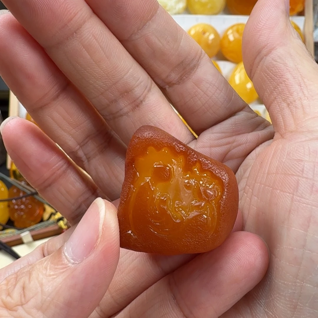 蜜蜡未镶嵌颈饰蜜蜡