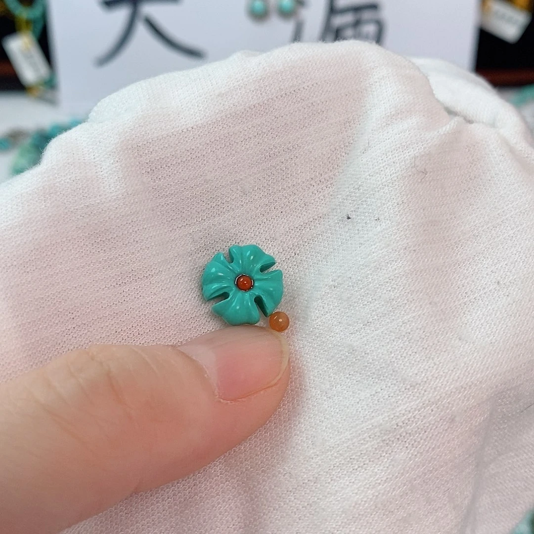 未镶嵌南红玛瑙珠宝奇石