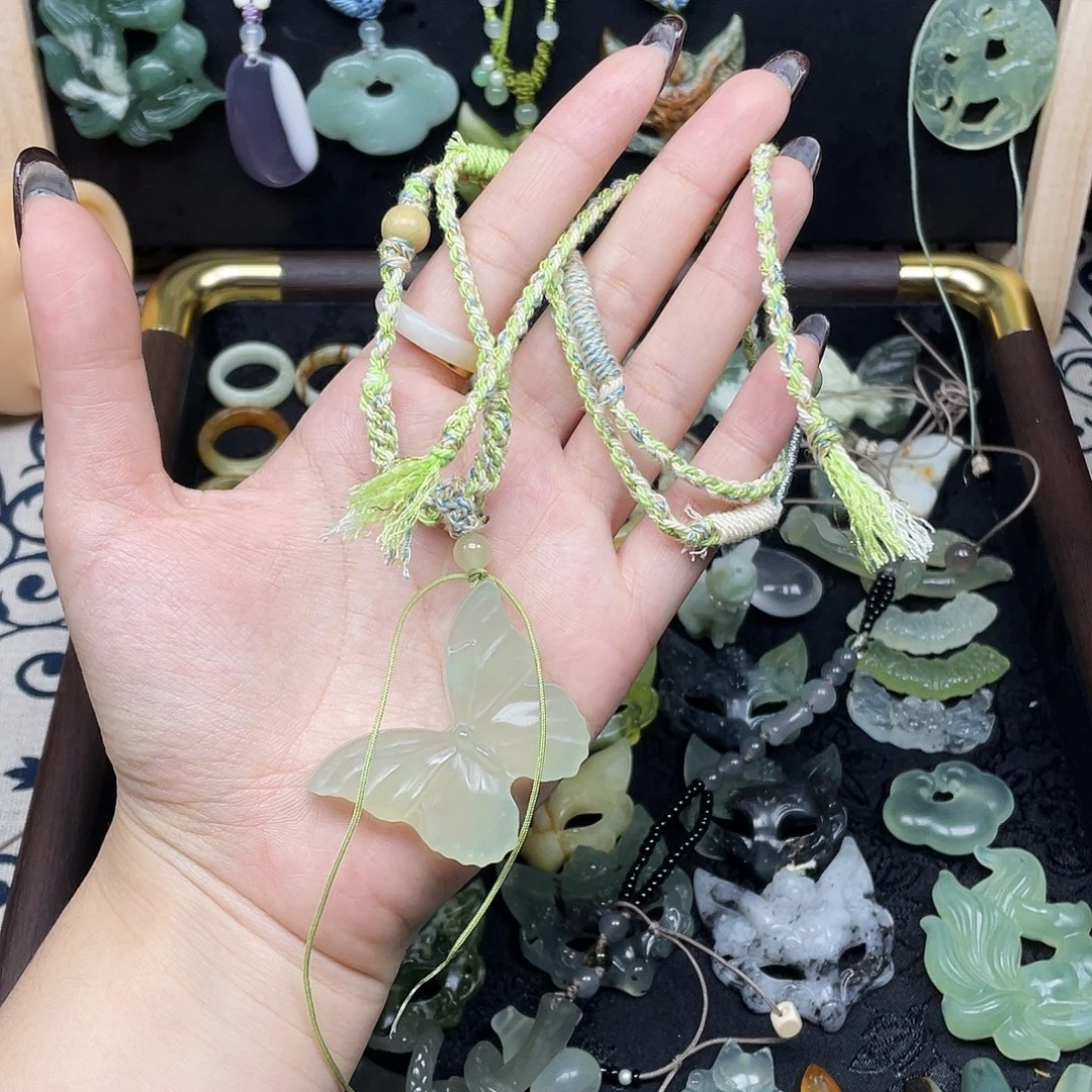 蛇纹石玉未镶嵌颈饰福利