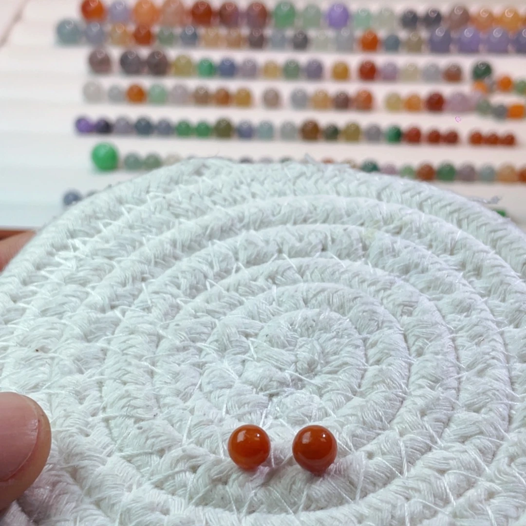 豚***圈翡翠散珠未镶嵌定制翡翠6.2～6.5两颗