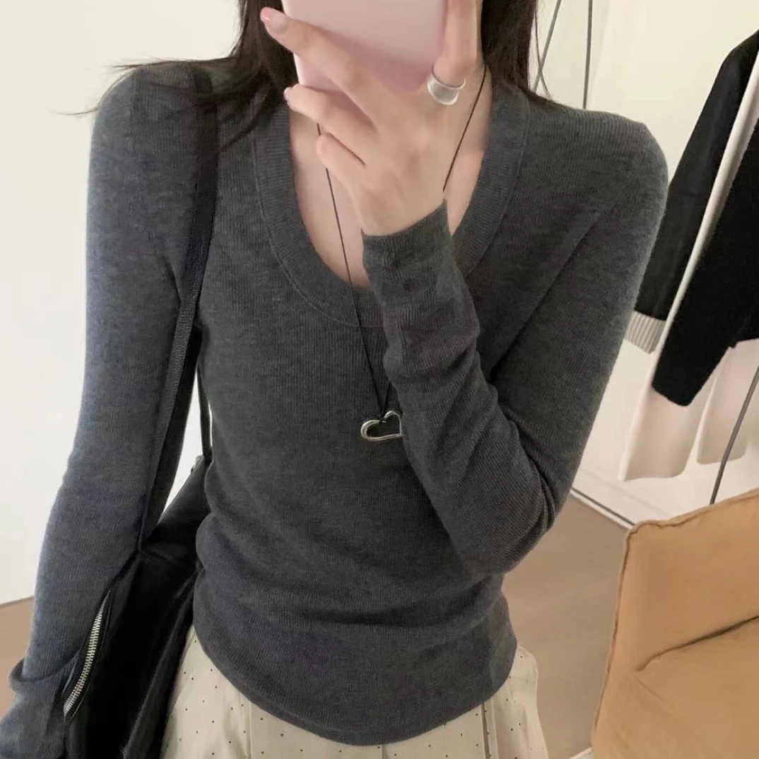 《秀秀精选》韩系U领长袖羊毛打底
