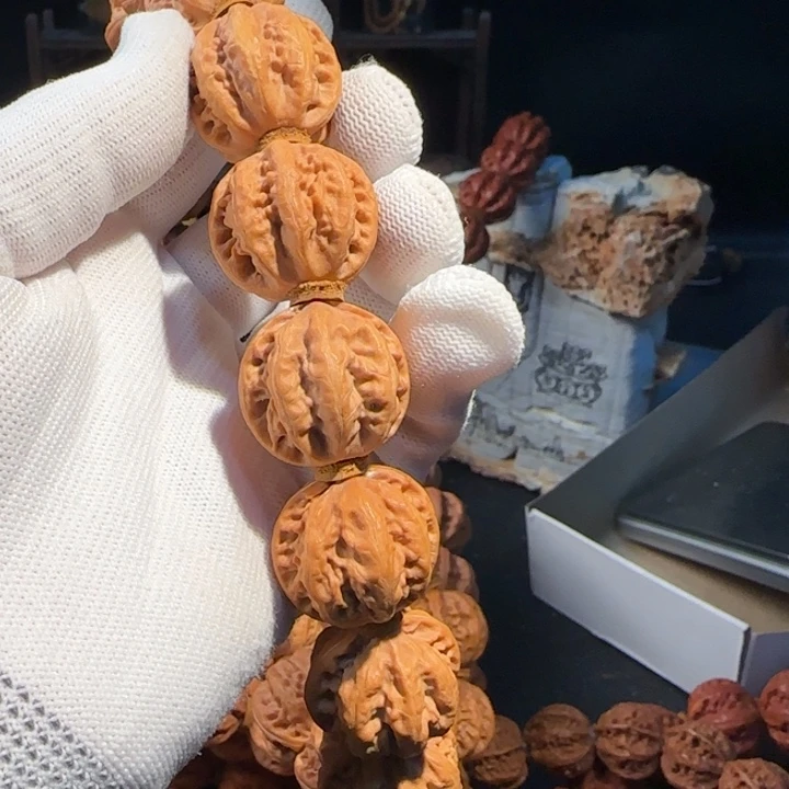 京八棱手持2.5尺！