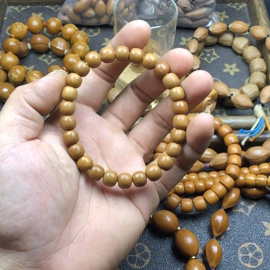 清***眸吊坠橄榄核好来咯哦哦哦组