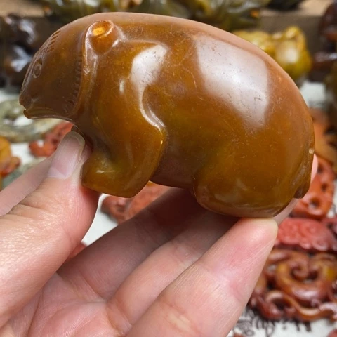 未镶嵌蛇纹石玉颈饰03