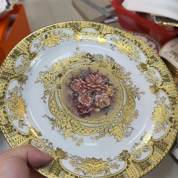 鹿与海陶瓷有限公司