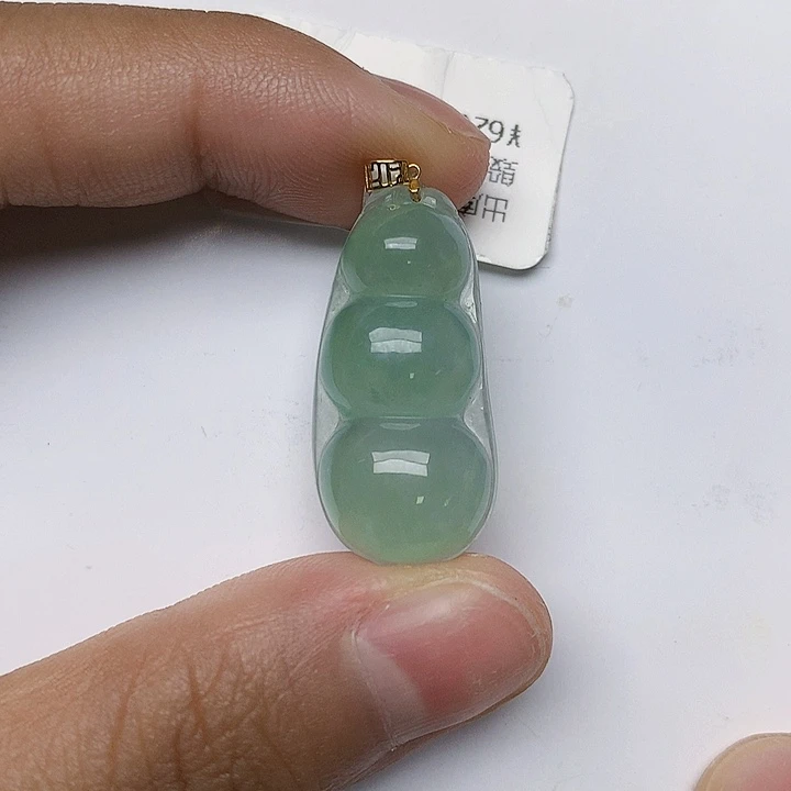 颈饰18K金镶嵌翡翠天然翡翠