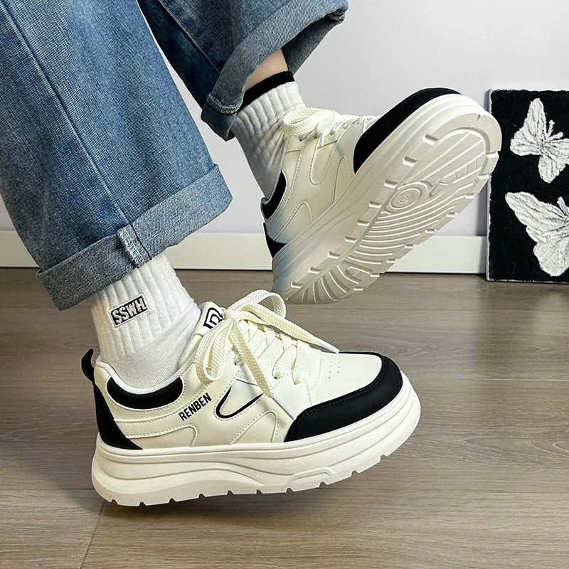 人本板鞋女2025春季新款百搭厚底增高休闲鞋学生通勤搭子小白鞋子