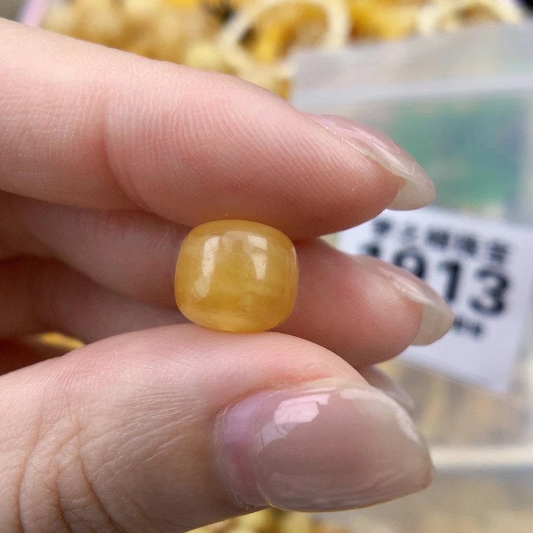 裸石琥珀未镶嵌10