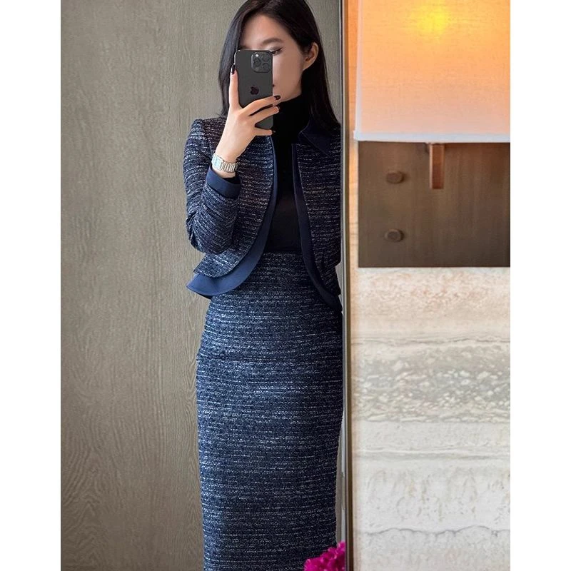 高级感2025秋冬季新款通勤暮蓝色小香风短款外套半身裙西装套装女