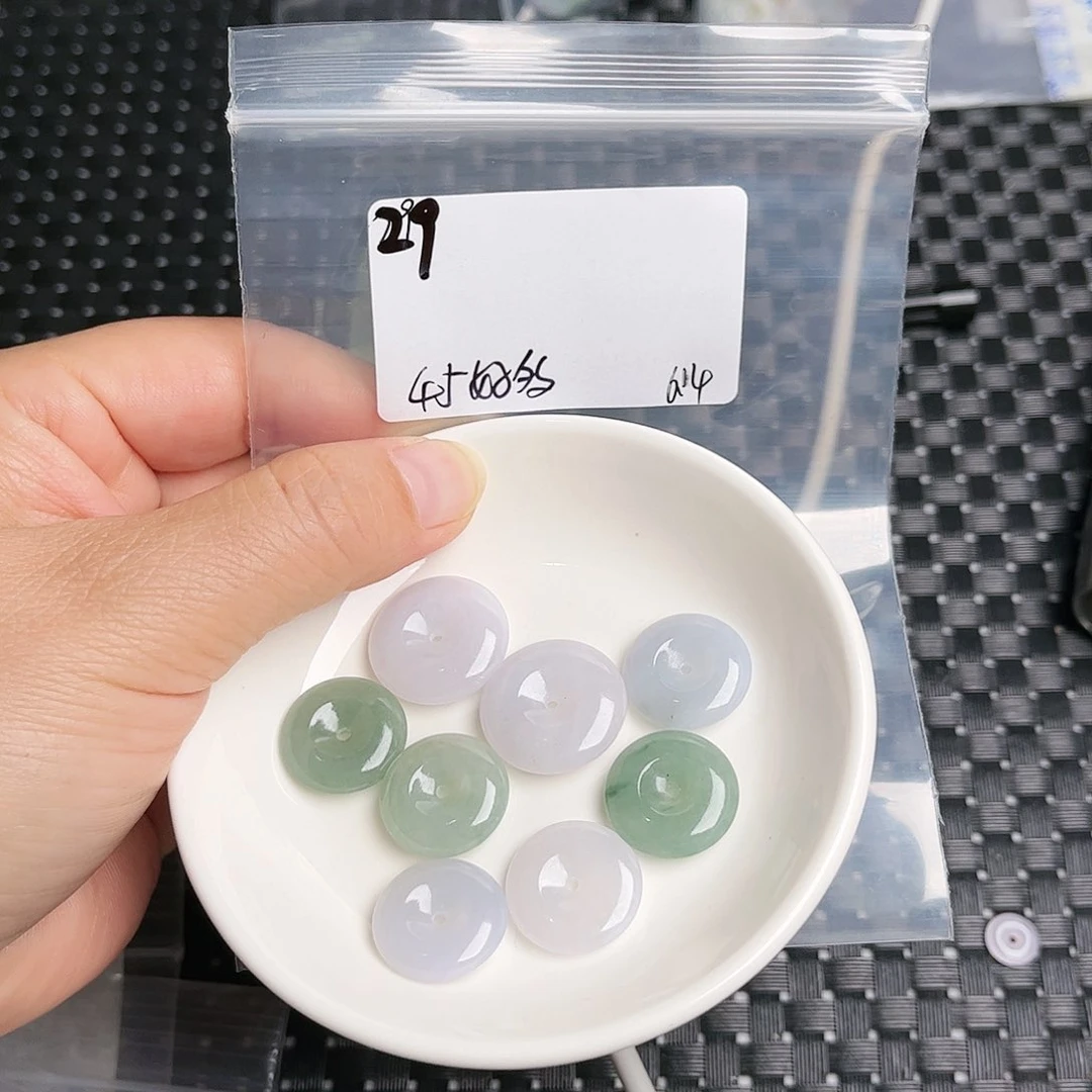 翡翠未镶嵌颈饰好*愚不