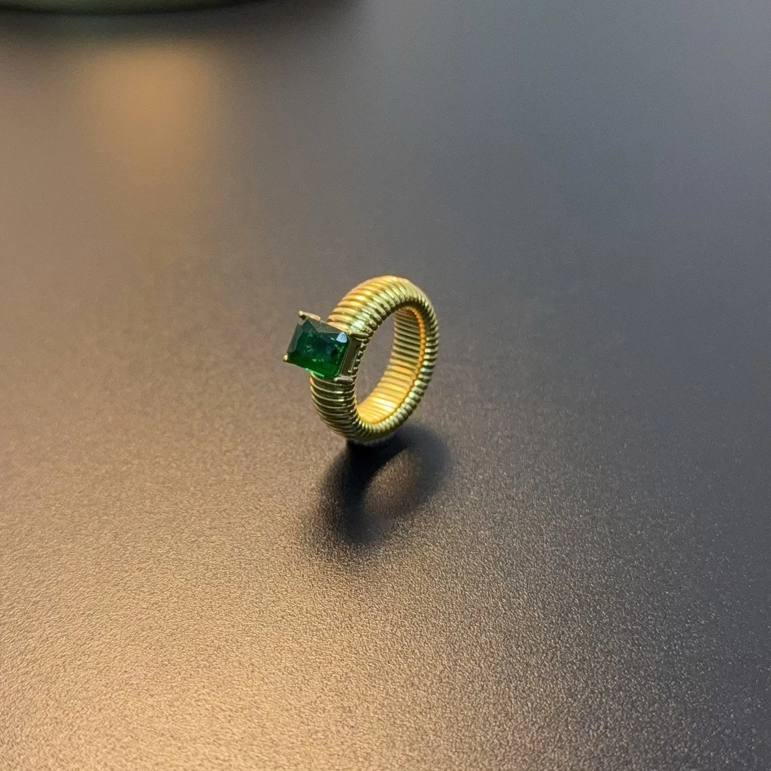 合金锆石戒指 时尚简约复古风戒指绿色指环RICuc 0436