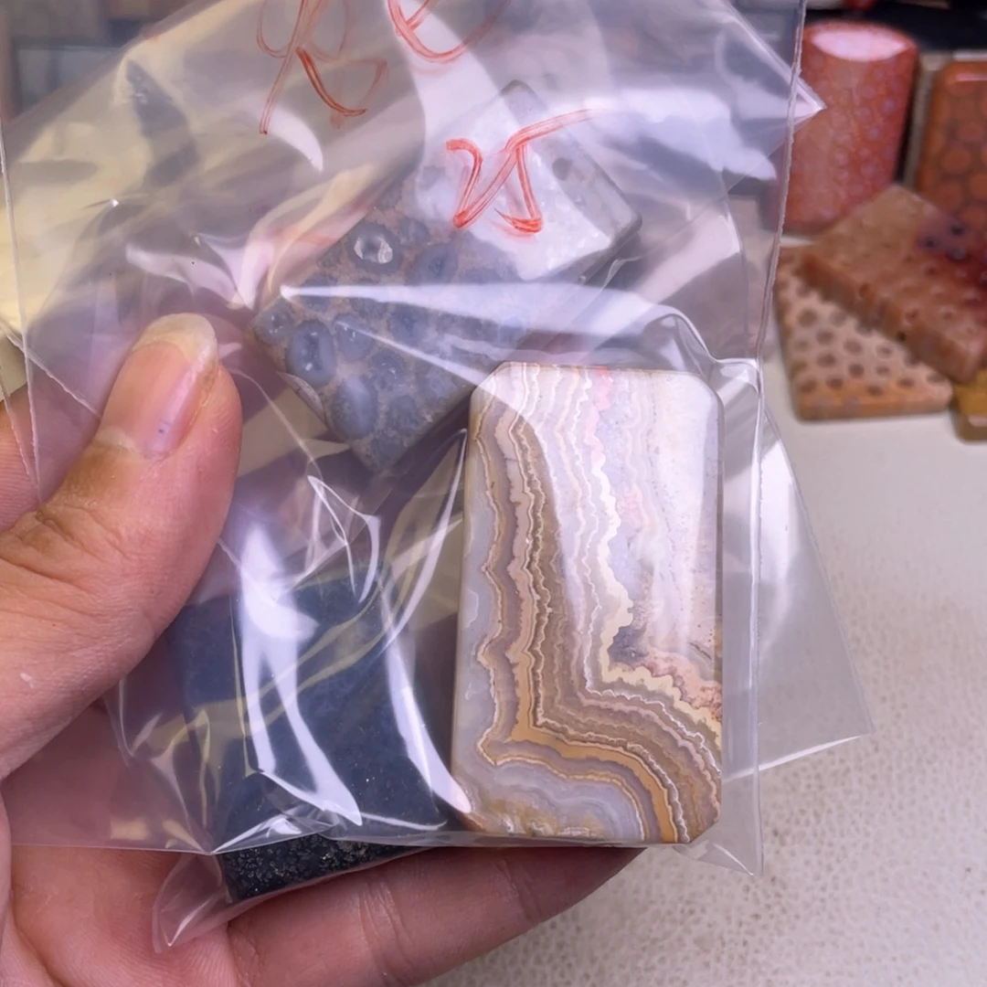 R***a合金吊坠硅化玉精品8