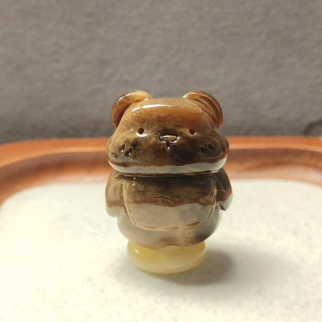 天然根珀围兜熊吊坠