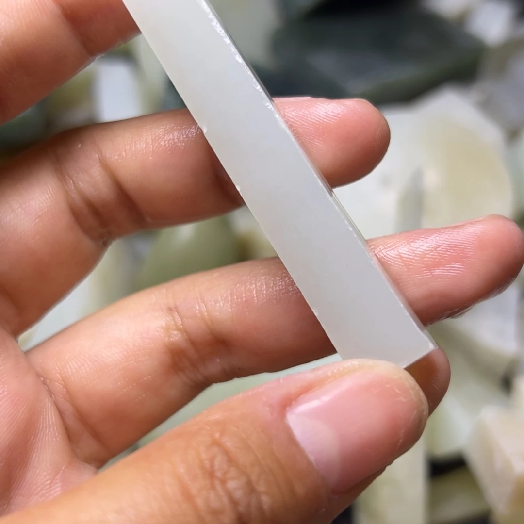 和田玉未镶嵌项链