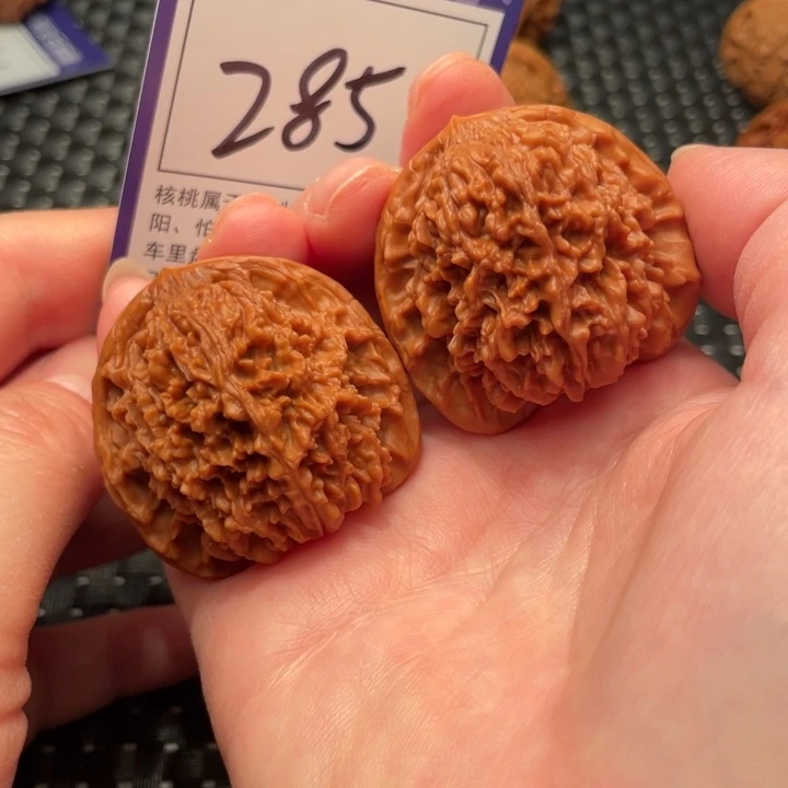 文玩核桃把件40星星285