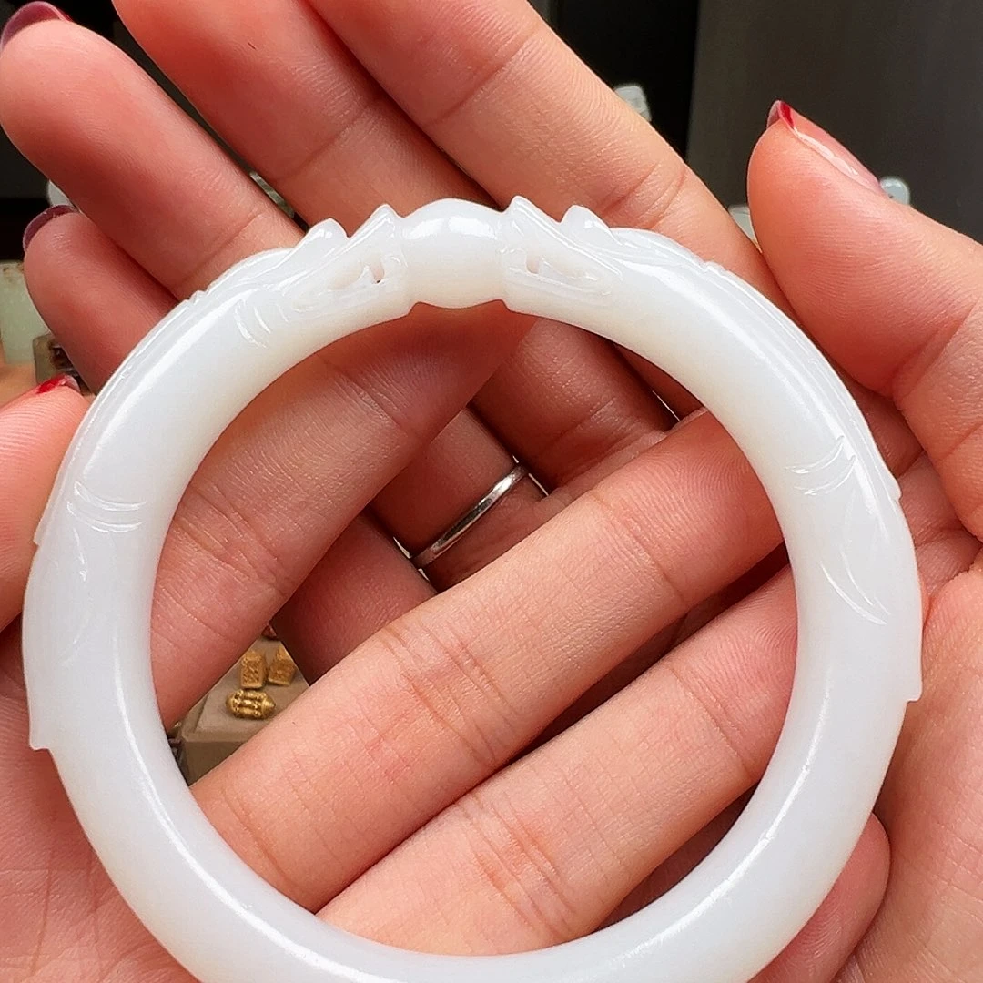 颈饰未镶嵌和田玉小*友