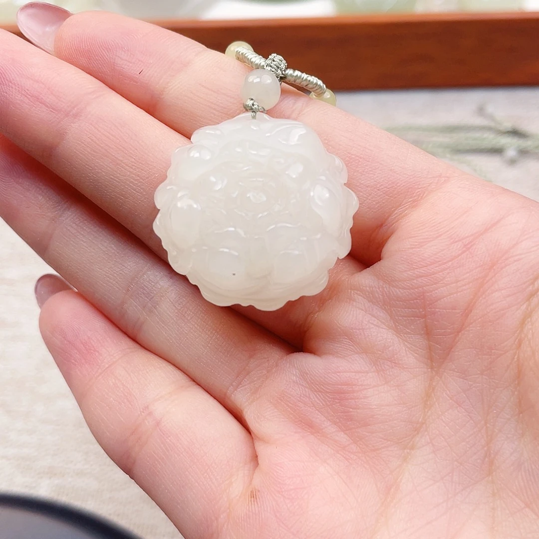 ****贰和田玉未镶嵌吊坠(赠链)