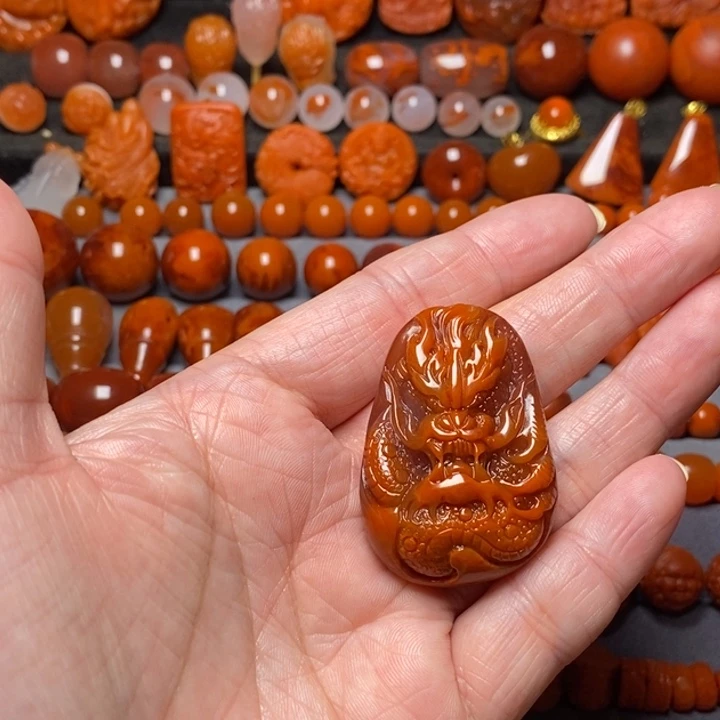 南红玛瑙未镶嵌吊坠