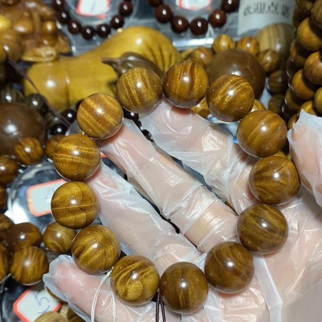 金丝楠凡***）木雕工艺品