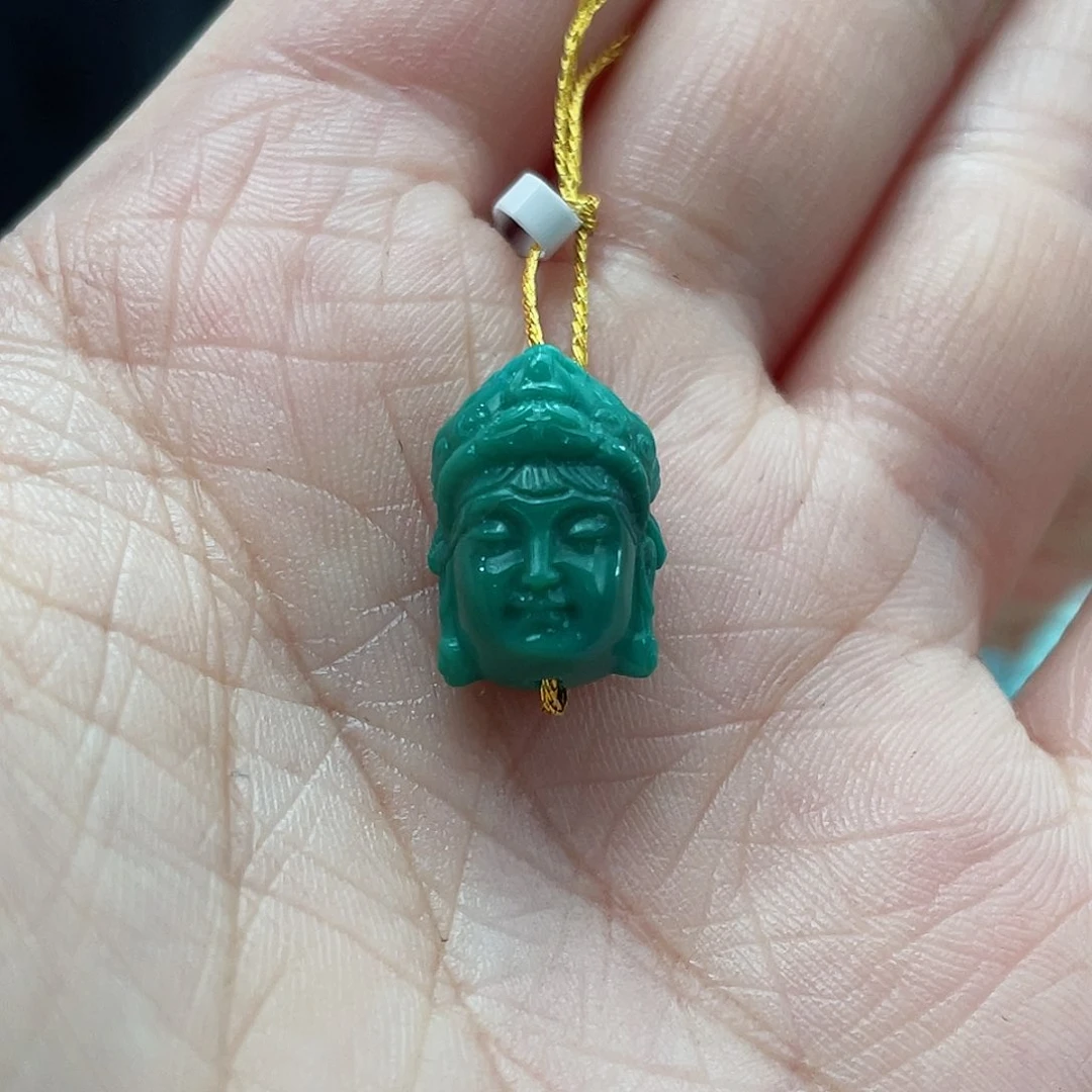 绿松石颈饰未镶嵌