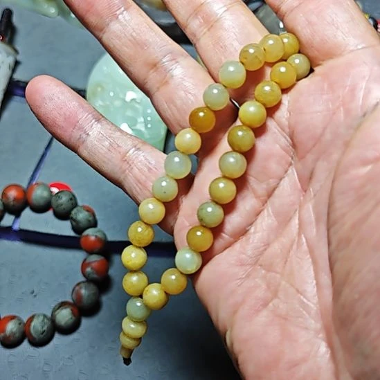 颈饰未镶嵌和田玉迪